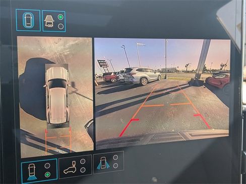 New 2026 GMC Yukon Denali w/ Sun & Power Step Package image 24