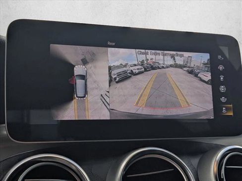 Used 2022 Mercedes-Benz GLC 300 image 13