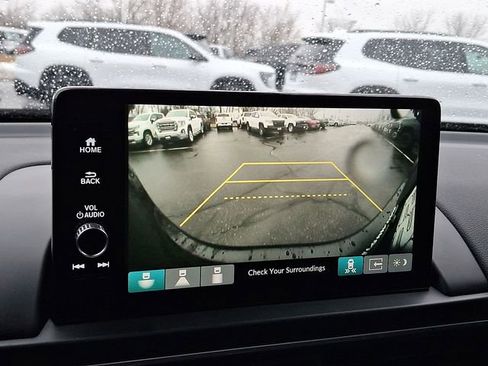 Used 2024 Honda Pilot Touring image 15