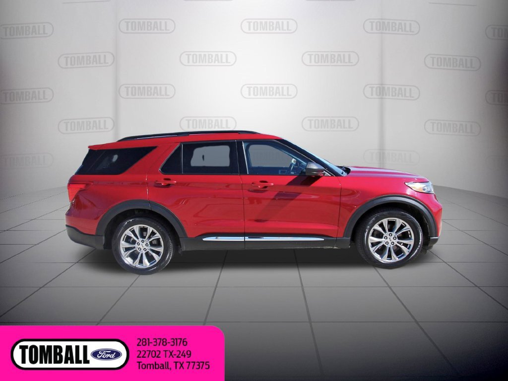 Certified 2022 Ford Explorer XLT w/ Equipment Group 202A RWD image 8