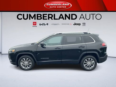 Used 2021 Jeep Cherokee Latitude Plus w/ Sun & Sound Group FWD image 5