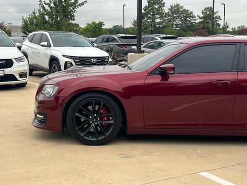 Used 2023 Chrysler 300 C RWD image 7