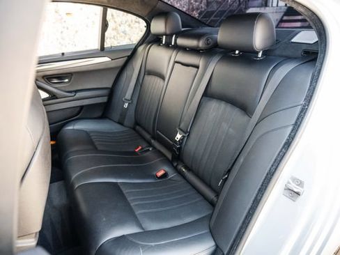 Used 2013 BMW M5 RWD image 66