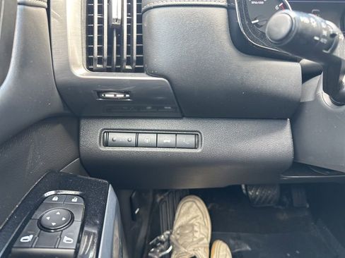 Used 2022 Nissan Pathfinder SL AWD/4WD image 27