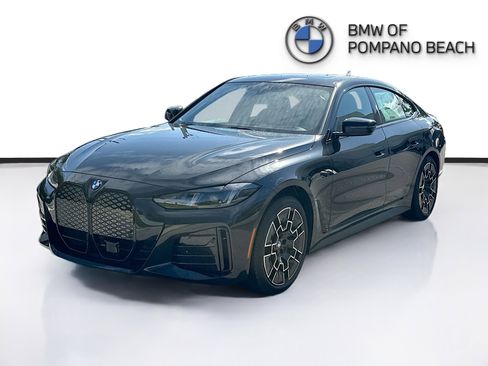 New 2026 BMW i4 eDrive40 w/ M Sport Package image 3