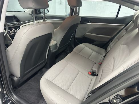 Used 2019 Hyundai Elantra SEL FWD image 3