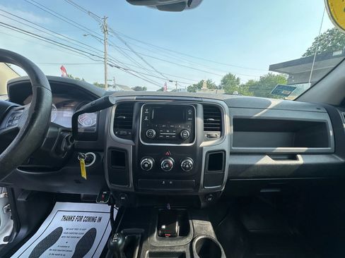 Used 2015 RAM 2500 Tradesman w/ Chrome Appearance Group image 13