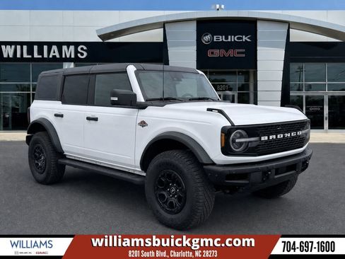 Used 2023 Ford Bronco Wildtrak AWD/4WD image 1