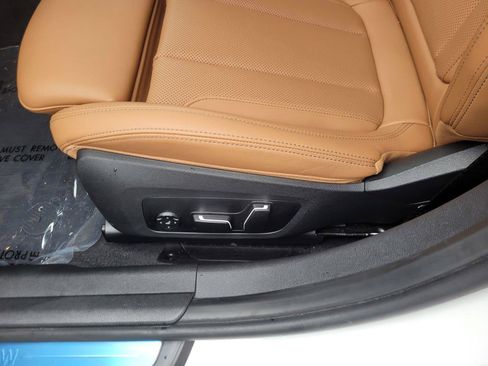 Used 2026 BMW 330i Sedan w/ Premium Package RWD image 21