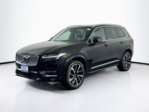Used 2023 Volvo XC90 B5 Plus w/ Protection Package Premier image 1