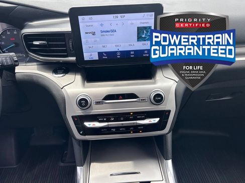 Used 2022 Ford Explorer XLT w/ Equipment Group 202A AWD/4WD image 21