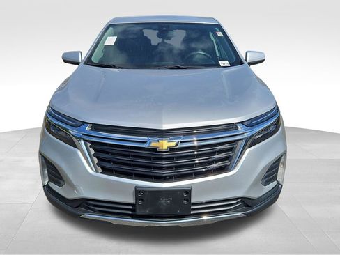 Used 2022 Chevrolet Equinox LT AWD/4WD image 2
