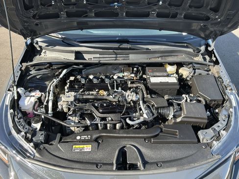 Used 2025 Toyota Corolla LE FWD image 34