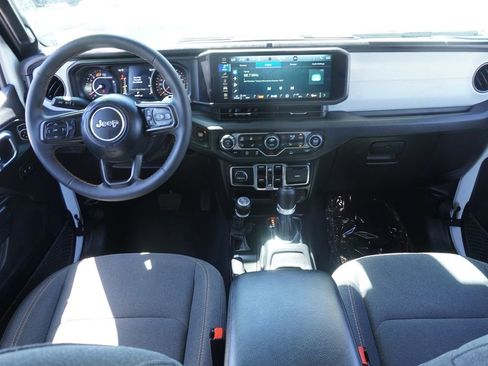 Used 2024 Jeep Wrangler Unlimited Sport AWD/4WD image 12