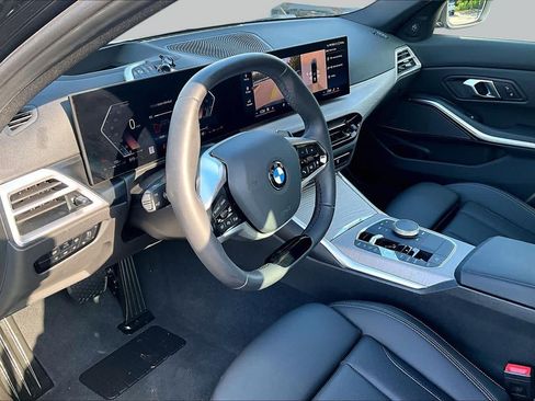 Used 2025 BMW 330i Sedan RWD image 17