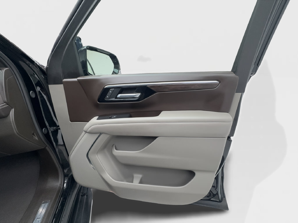 Used 2025 Chevrolet Tahoe LT RWD image 37
