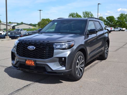 New 2026 Ford Explorer ST-Line AWD/4WD image 1