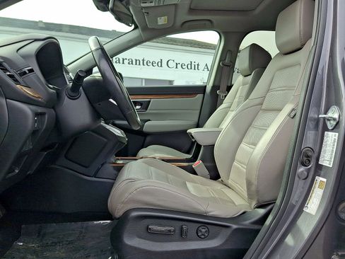 Used 2021 Honda CR-V Touring image 11