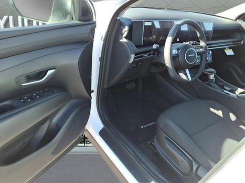 New 2026 Hyundai Tucson SE image 14