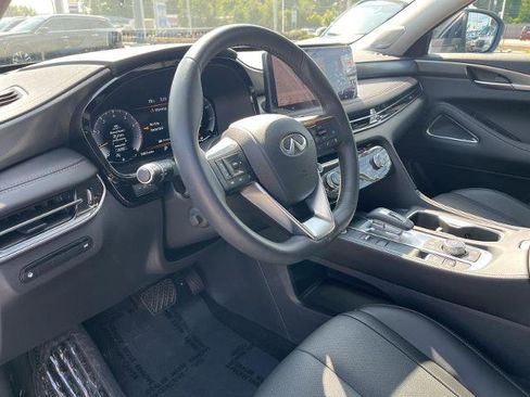 Certified 2025 INFINITI QX60 Luxe image 11