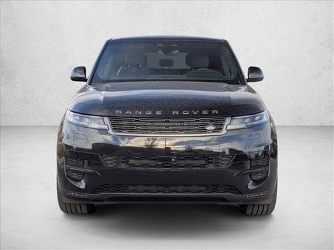 Used 2024 Land Rover Range Rover Sport SE image 2