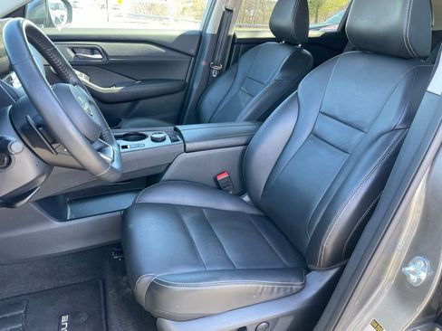 Certified 2024 Nissan Rogue SL w/ SL Premium Package image 7