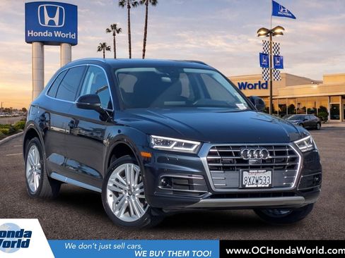 Used 2018 Audi Q5 Prestige w/ Prestige Package image 1