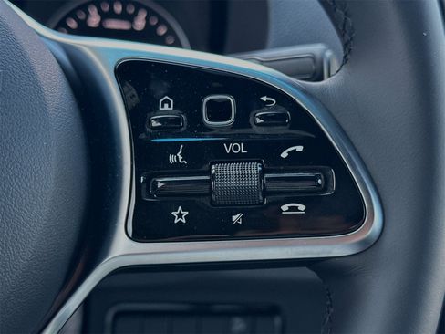 Used 2024 Mercedes-Benz Sprinter 2500 image 27