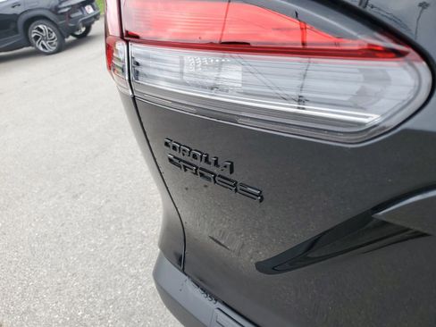 Certified 2023 Toyota Corolla Cross XLE w/ Convenience Package image 7