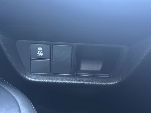 Used 2024 Honda HR-V EX-L image 10