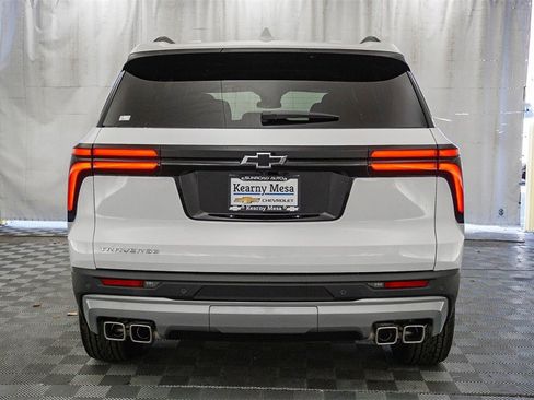 New 2026 Chevrolet Traverse LT w/ LPO, Floor Liner Package image 7