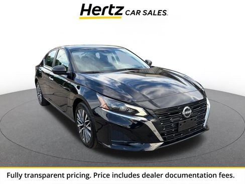 Used 2025 Nissan Altima 2.5 SV FWD image 1