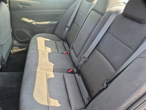 Used 2025 Nissan Altima 2.5 SV FWD image 27