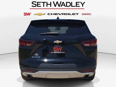 Used 2026 Chevrolet Blazer LT FWD image 6