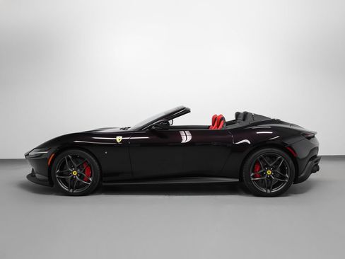 Certified 2025 Ferrari Roma Spider RWD image 62