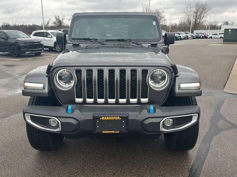 Used 2023 Jeep Wrangler Sahara w/ Cold Weather Group image 9