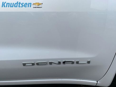 Used 2020 GMC Sierra 1500 Denali w/ Denali Ultimate Package image 12