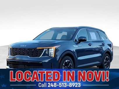 Used 2025 Kia Sorento S w/ Panoramic Sunroof Package
