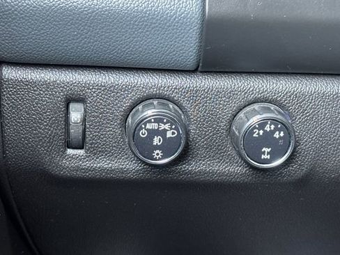 Used 2016 Chevrolet Colorado Z71 image 37