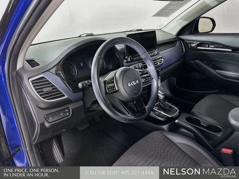 Used 2022 Kia Seltos Nightfall Edition AWD/4WD image 10