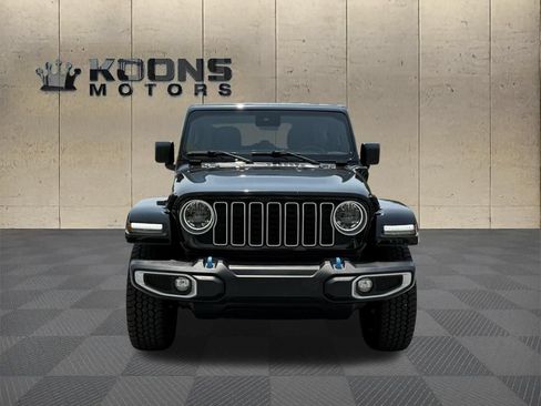 Used 2024 Jeep Wrangler Unlimited Sahara AWD/4WD image 8