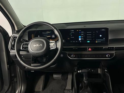 Used 2025 Kia Sorento S w/ Panoramic Sunroof Package image 14