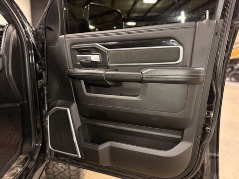 Used 2020 RAM 2500 Laramie AWD/4WD image 13