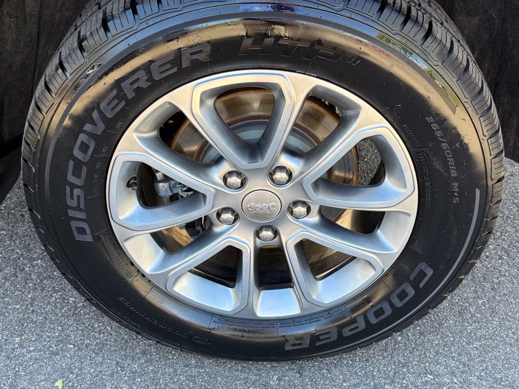 Used 2015 Jeep Grand Cherokee Limited AWD/4WD image 10