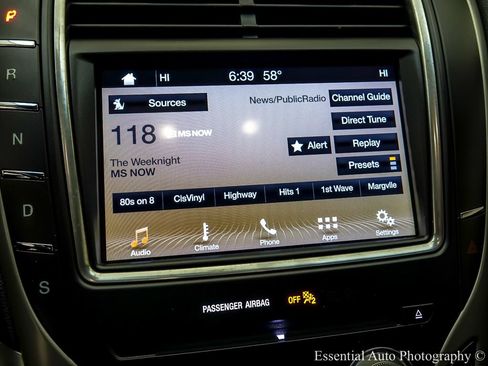 Used 2017 Lincoln MKX Premiere FWD image 15