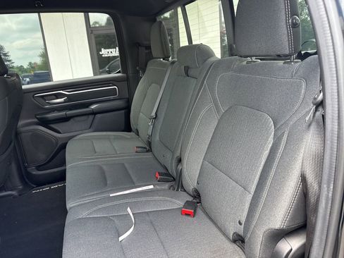 Used 2019 RAM 1500 Big Horn AWD/4WD image 4