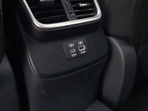 Used 2025 Subaru Outback Premium AWD/4WD image 27
