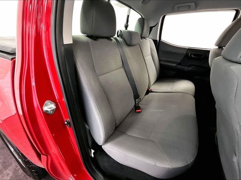 Used 2018 Toyota Tacoma SR image 26