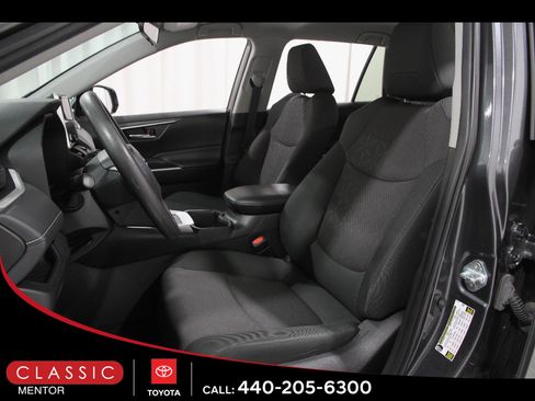 Certified 2024 Toyota RAV4 XLE AWD/4WD image 5