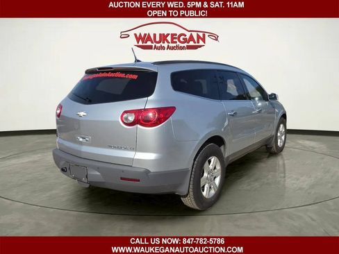 Used 2011 Chevrolet Traverse LT w/ Personal Connectivity Package AWD/4WD image 5